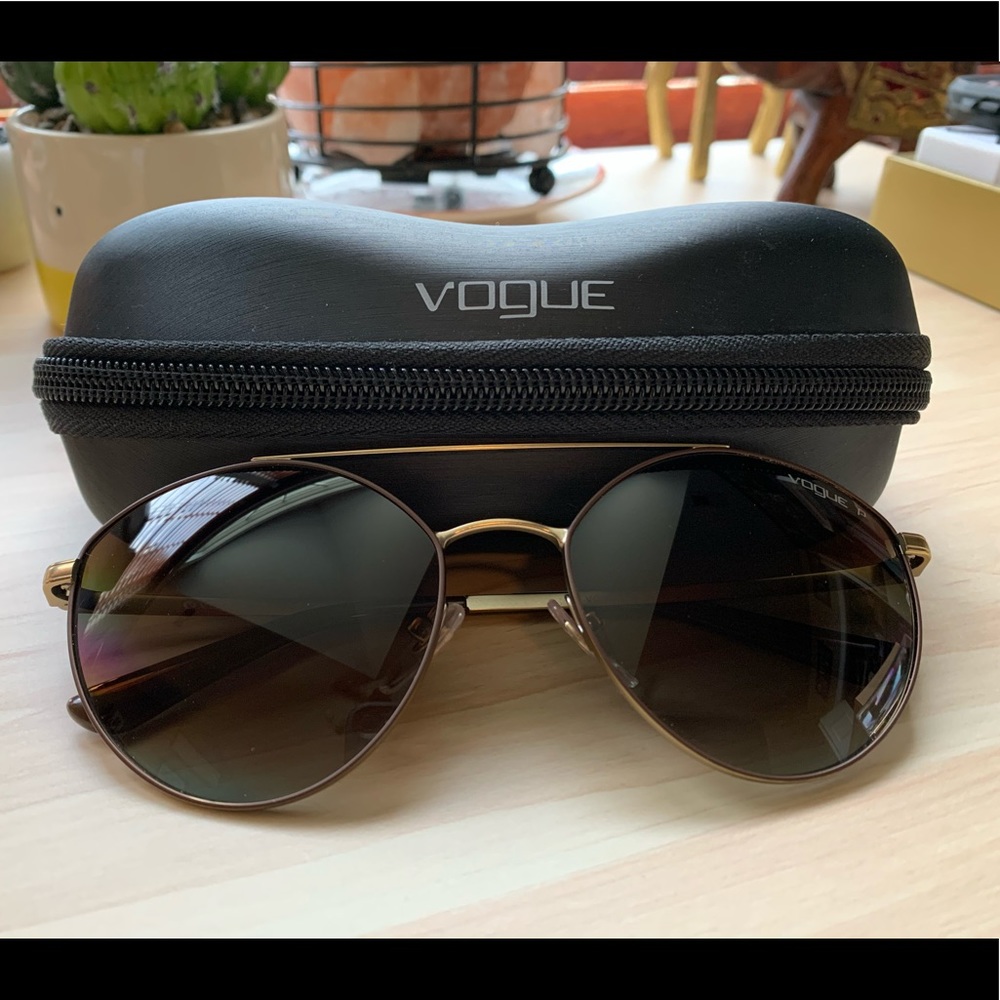 Vogue Sunglasses (VO4023-S)